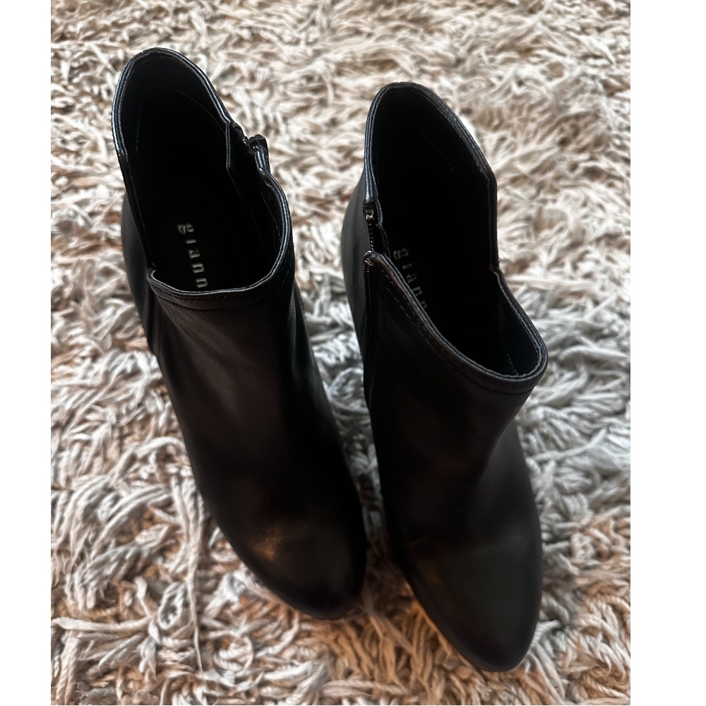 $160 Gianni Bini Elegant Black Ankle Boots Sz 10 - Picture 2 of 6